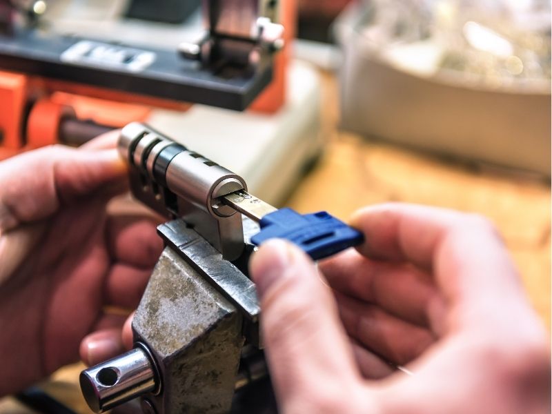 cilindro-yale-fabbro-firenze-il-migliore