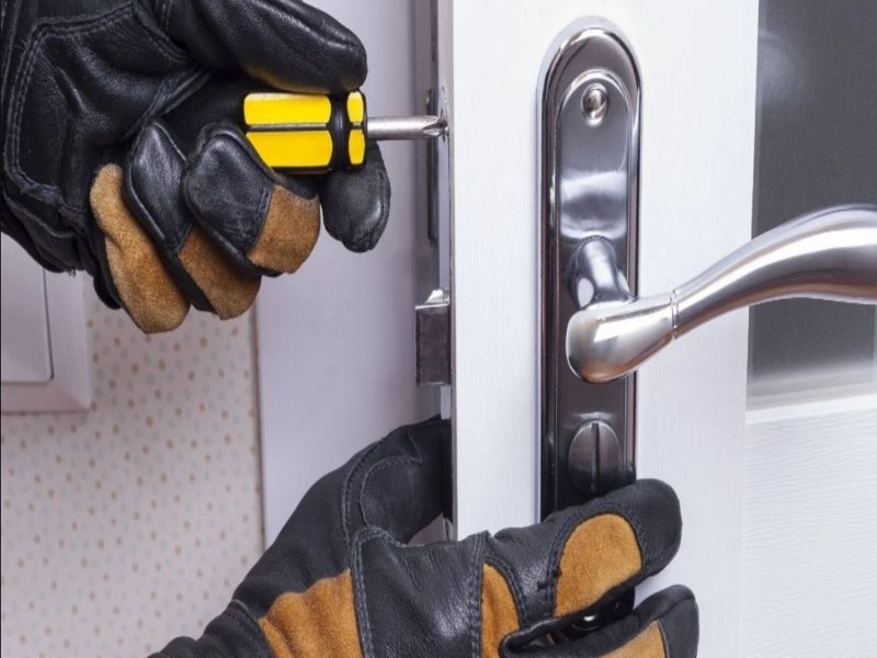 intervento-apertura-porte-fabbro-firenze-il-migliore